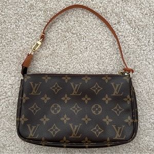 Louis Vuitton Pouchette